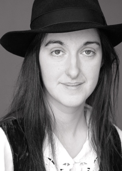Frances Hardinge Answers Five Questions about A Face Like Glass