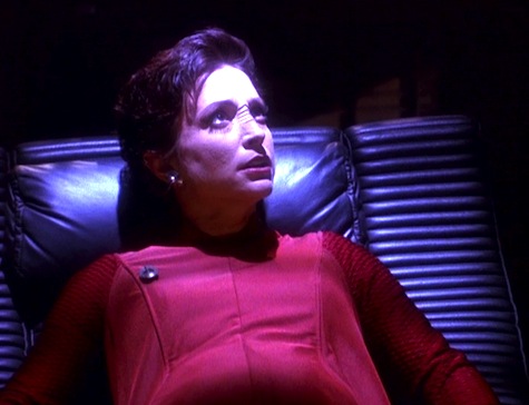 Deep Space Nine, The Darkness and the Light, Kira