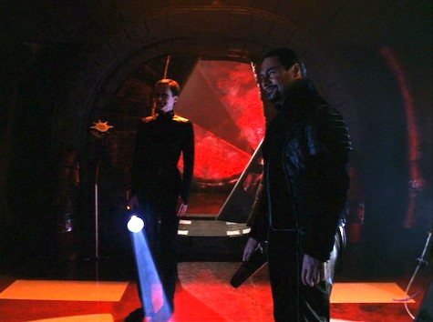 Farscape, Into the Lion's Den I: Lambs to the Slaughter, Crais, Lorel