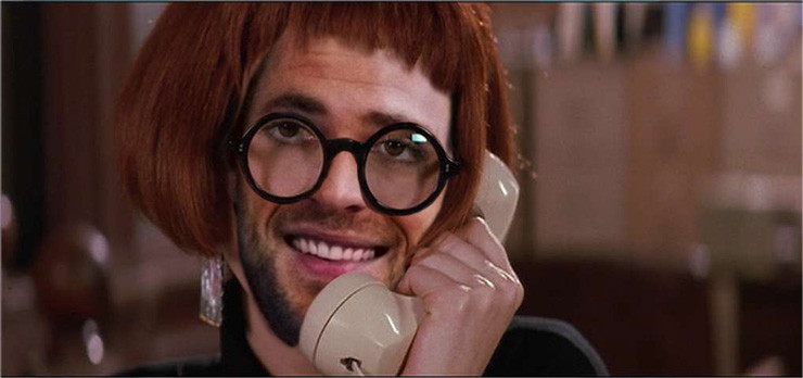 Chris Hemsworth Ghostbusters receptionist