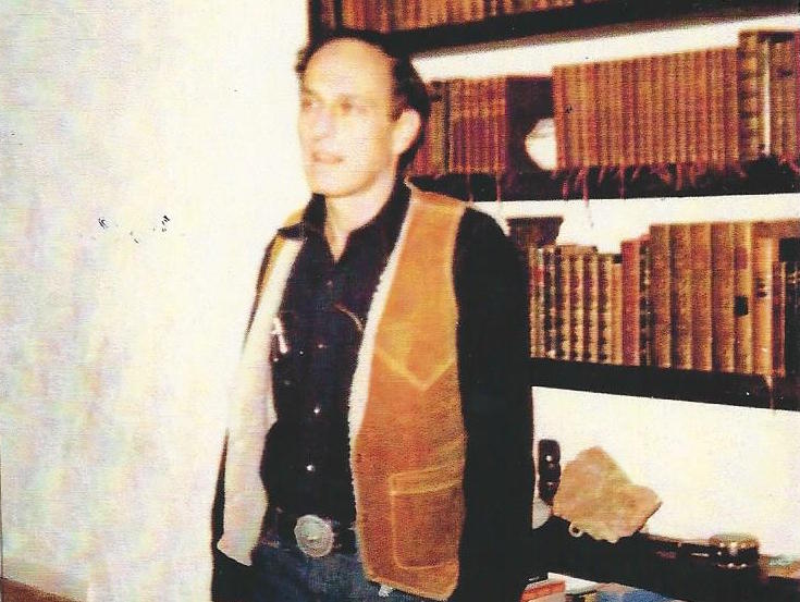 Roger Zelazny in his Santa Fe Home (1982)