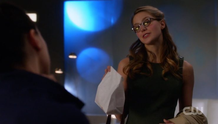 Supergirl 2x12 "Luthors" television review
