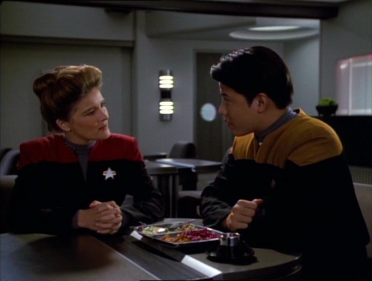 Captain Janeway (Kate Mulgrew) and Harry Kim (Garrett Wang) on Star Trek: Voyager