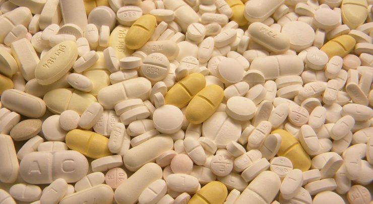 Close up pile of pills and medicine tablets