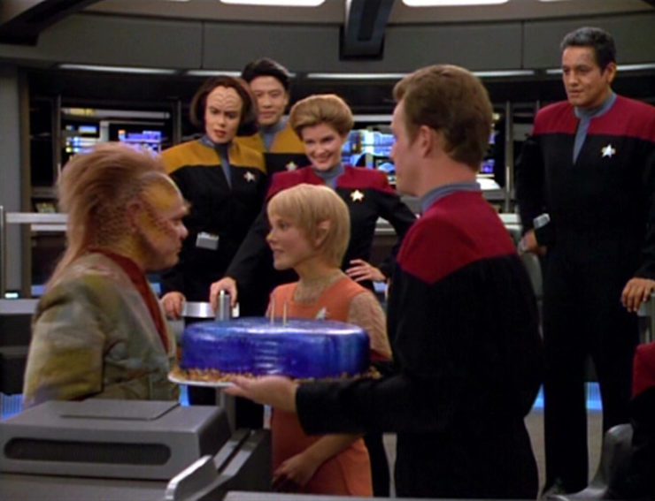 The Voyager crew celebrate Kes' birthday