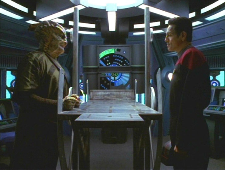 Star Trek: Voyager "Distant Origin"