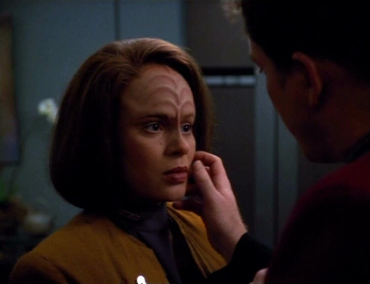 Star Trek: Voyager "Vis A Vis"