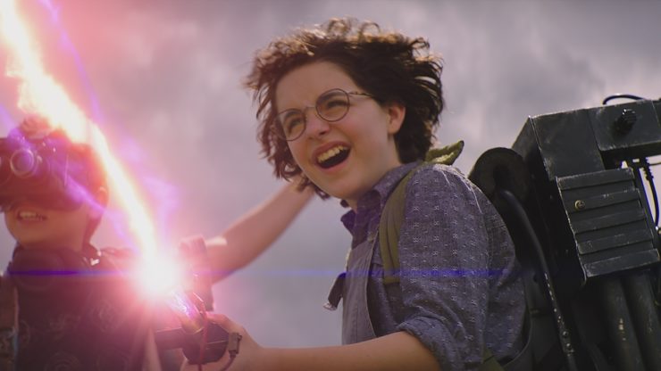 Phoebe (McKenna Grace) in Ghostbusters: Afterlife