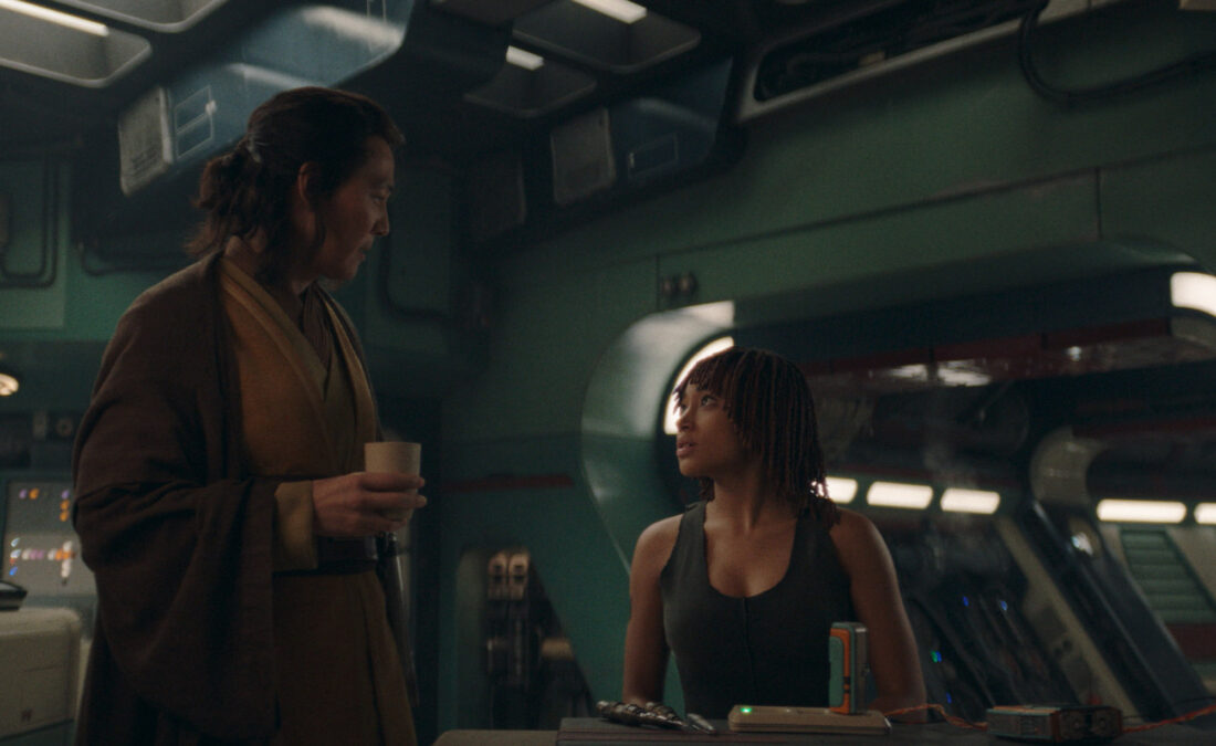 (L-R): Master Sol (Lee Jung-jae) and Osha (Amandla Stenberg) in Lucasfilm's THE ACOLYTE, talking on ship