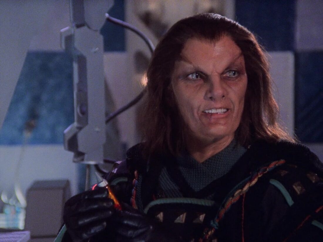Jha’dur holds a vial in a scene from Babylon 5 "Deathwalker"