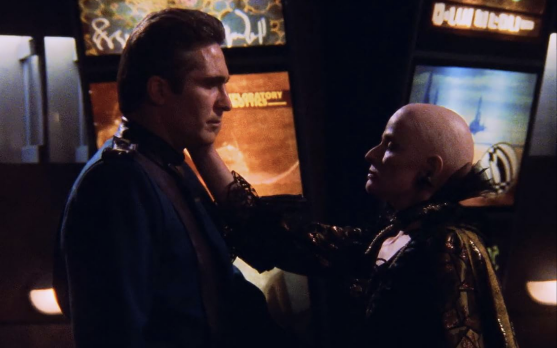 Ladira gives Sinclair a prophecy in Babylon 5 "Signs and Portents"
