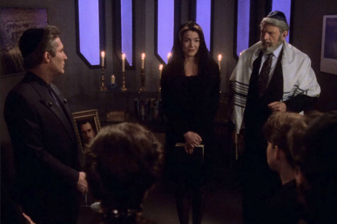 Ivanova sits shiva for her father in a scene from Babylon 5: "TKO"