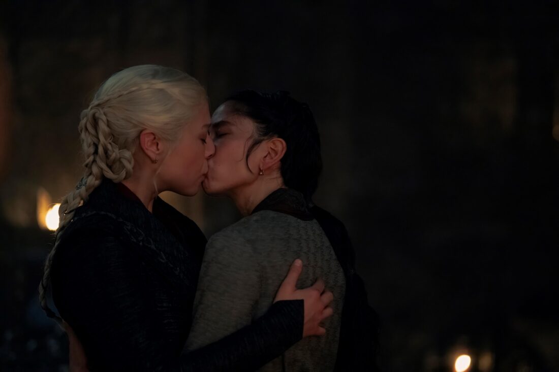 A scene from House of the Dragon season 2 episode 6: Rhaenyra (Emma D'Arcy) and Mysaria (Sonoya Mizuno) share a kiss.