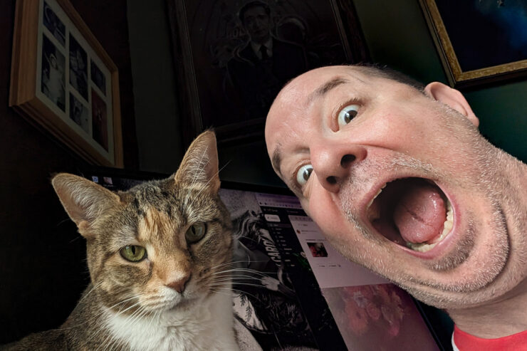 Photo of author John Scalzi and a cat