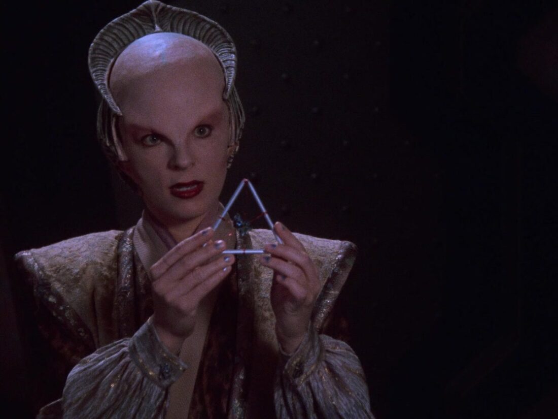 A scene from Babylon 5 "Chrysalis"