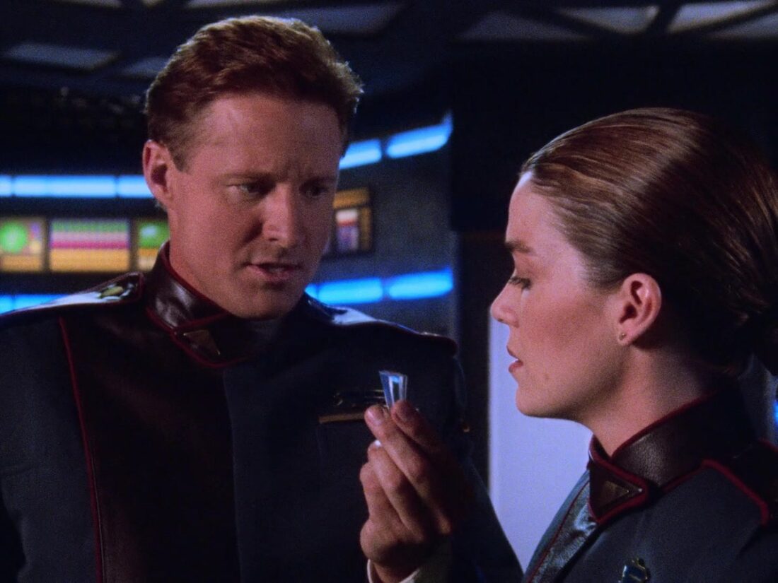 Scene from Babylon 5 "Points of Departure"