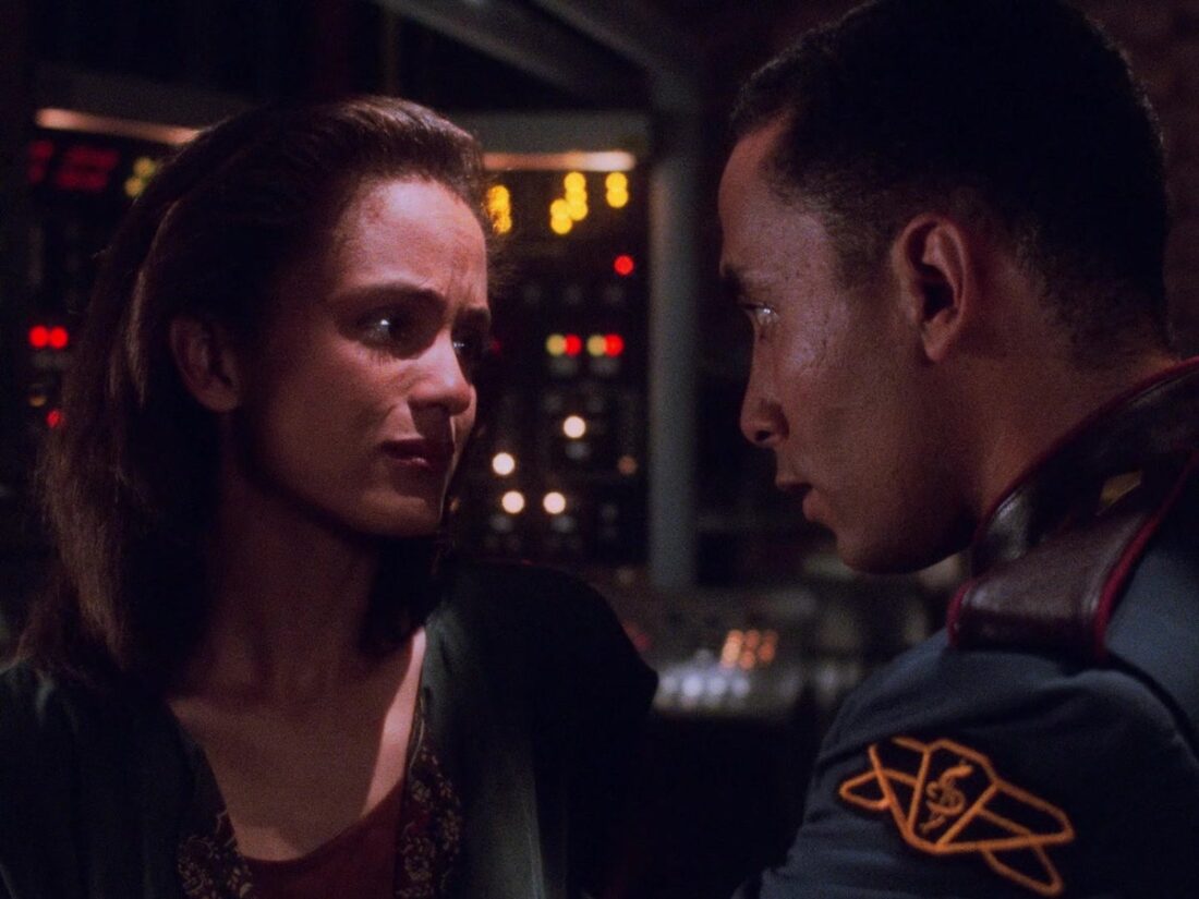 Scene from Babylon 5: “The Long Dark”