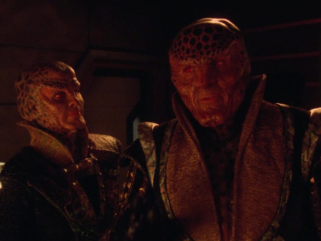 G'Kar in a scene from Babylon 5 "Acts of Sacrifice"