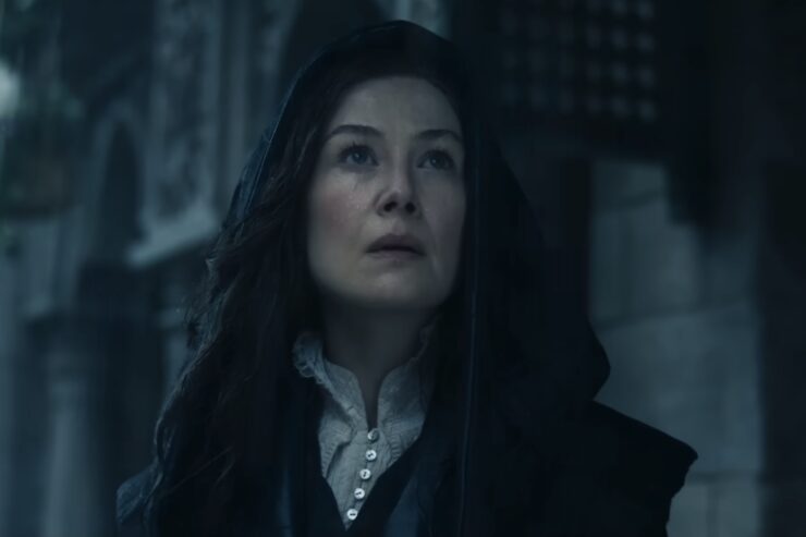 Rosamund Pike as Moiraine in The Wheel of Time