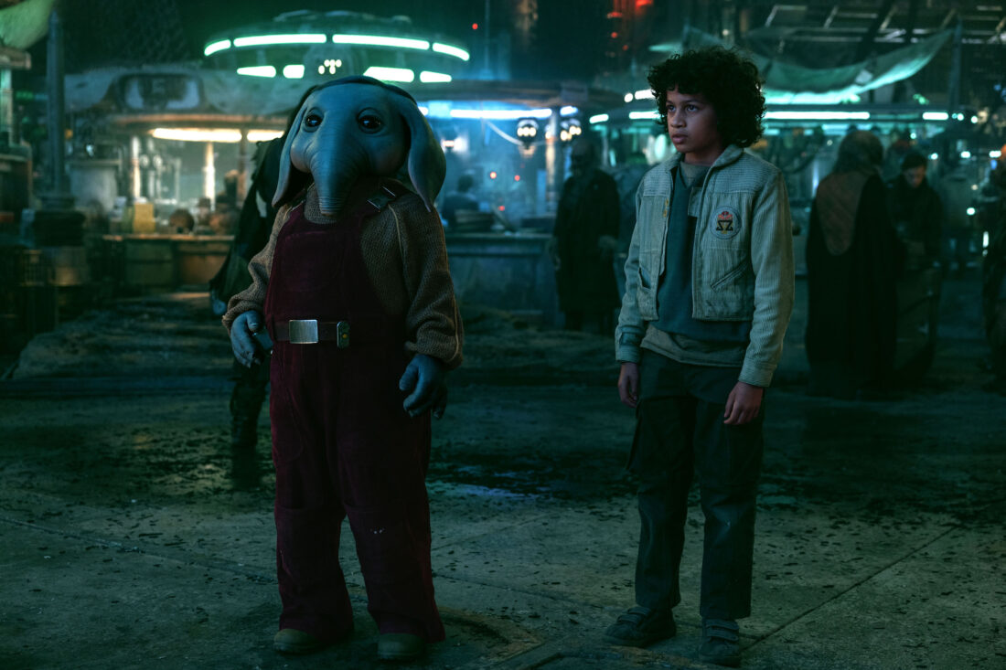 (L-R) Neel (Robert Timothy Smith) and Wim (Ravi Cabot-Conyers) in Lucasfilm’s STAR WARS: SKELETON CREW