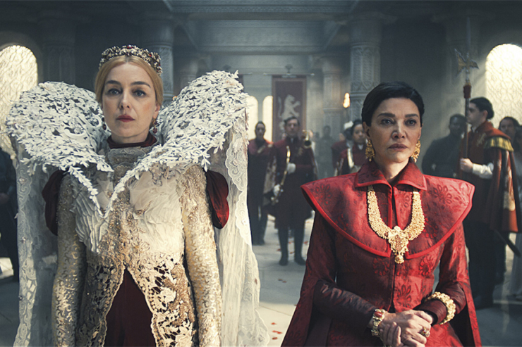 Olivia Williams as Morgase and Shohreh Aghdashloo as Elaida in season 3 of The Wheel of Time