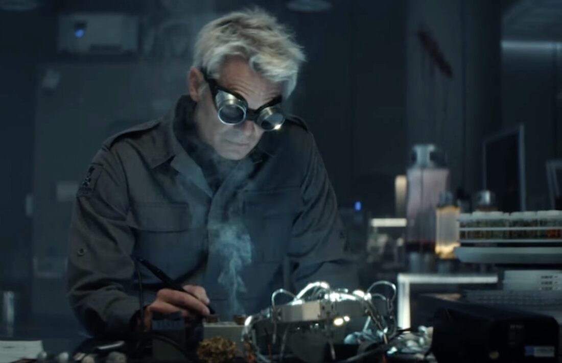 Kirsh (Timothy Olyphant) concentrates on an experiment in Noah Hawley's Alien: Earth.