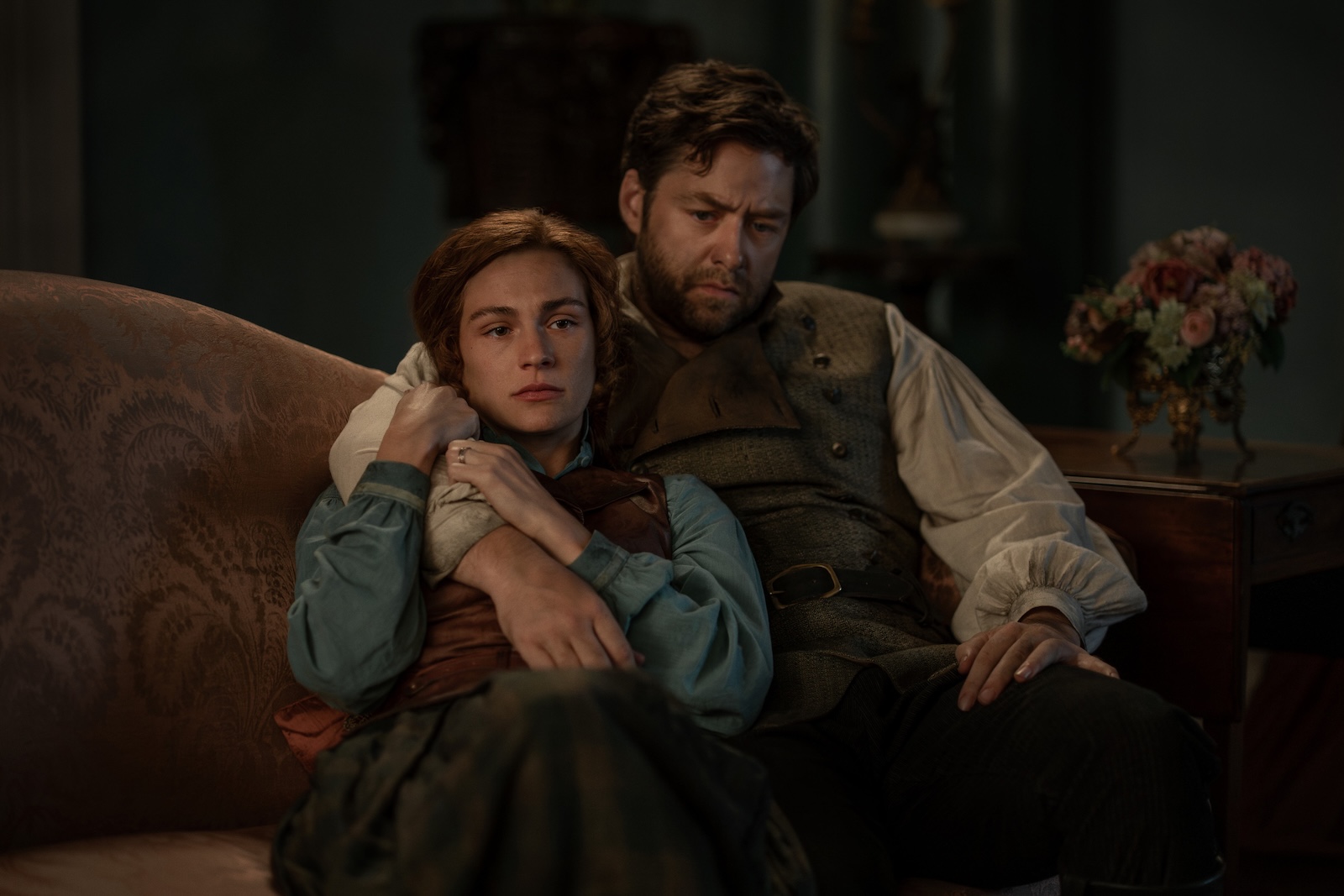 Outlander Stars Reveal Why Brianna and Roger Didn't Return to the 1980s -  Reactor