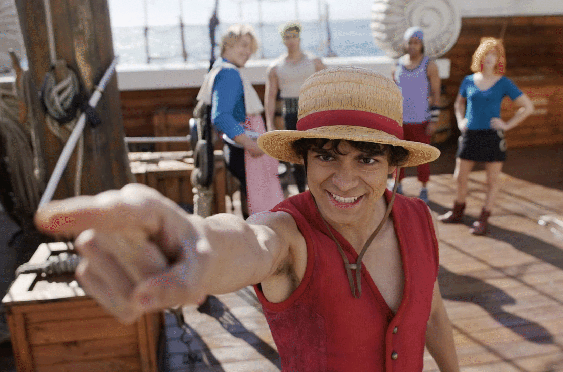 Taz Skylar as Sanji, Mackenyu as Roronoa Zoro, Iñaki Godoy as Monkey D. Luffy, Jacob Romero as Usopp, Emily Rudd as Nami in Netflix's One Piece