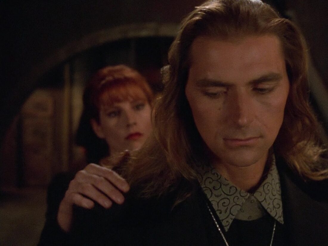 Alexander and Byron in a scene from Babylon 5 "Phoenix Rising"