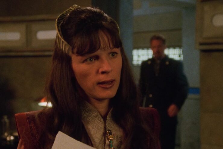 Babylon 5 Rewatch: “Darkness Ascending”