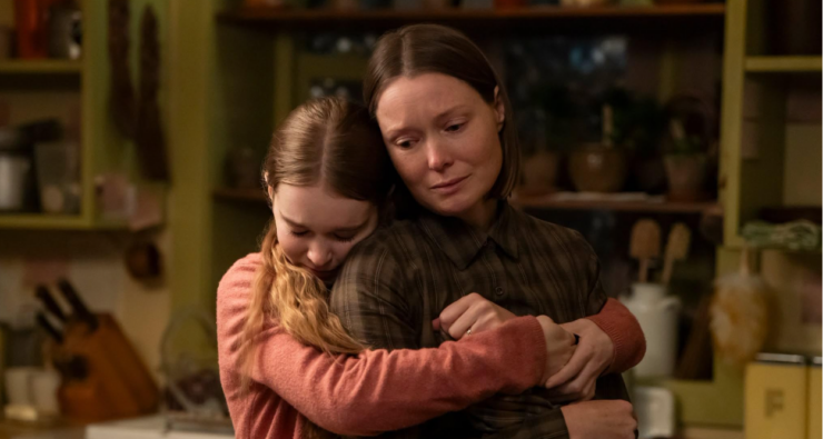 Mike Flanagan Doesn’t Want You to Hate Carrie’s Mom in His Carrie Series